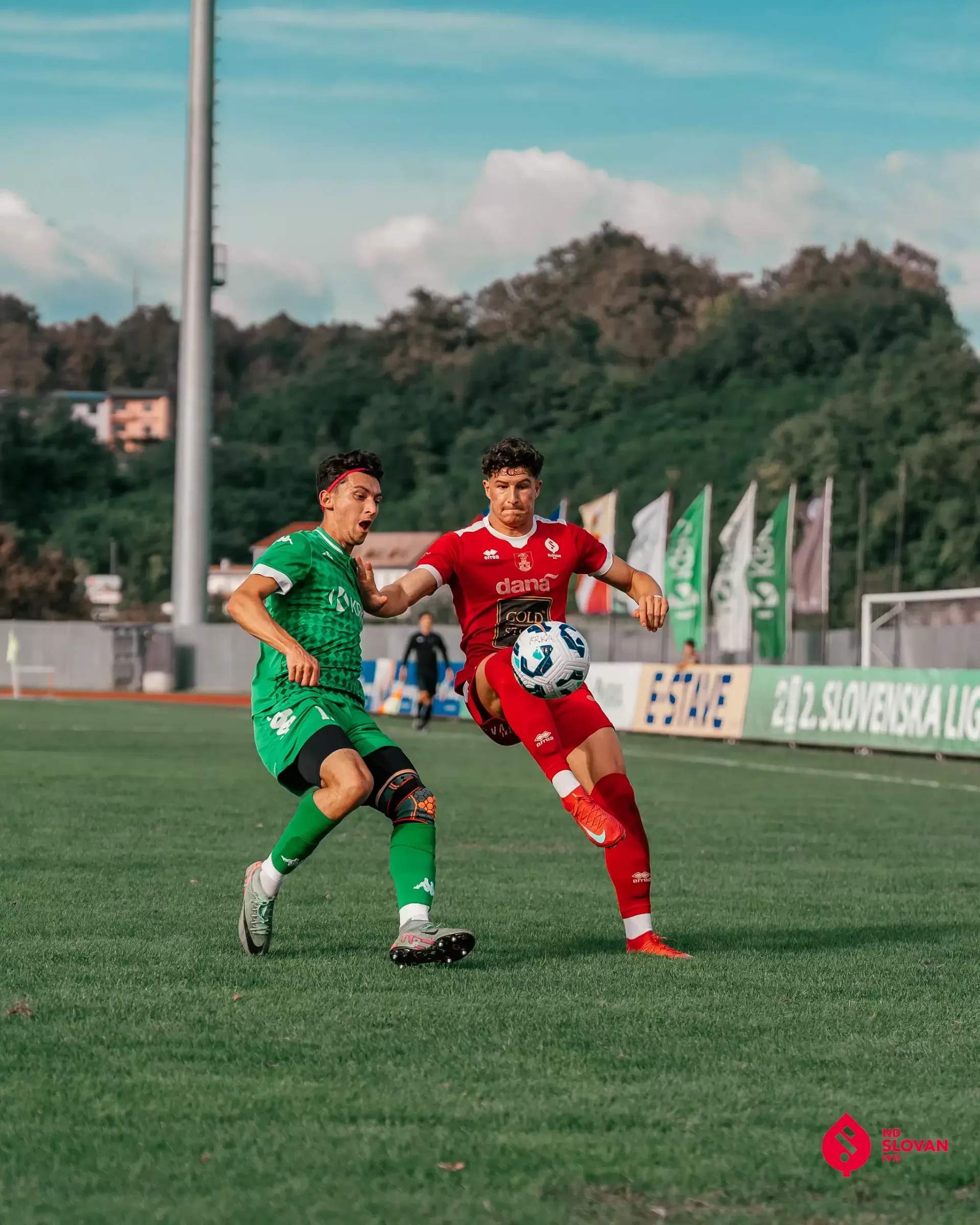 Krkaši z devetimi igralci do točke v prestolnici
